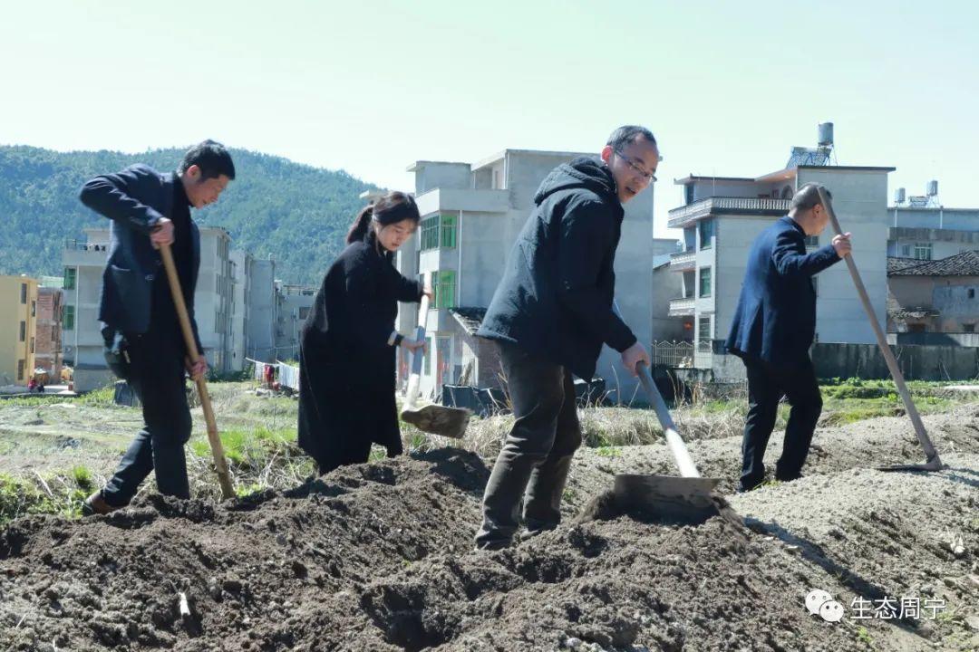 玛坑乡新领导团队引领发展新征程